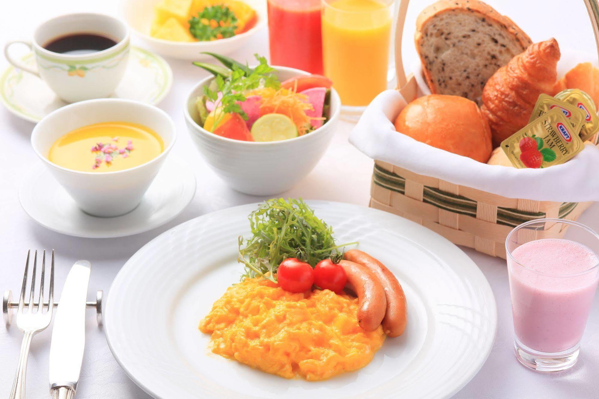Hotel Tokyo Garden Palace Екстериор снимка
